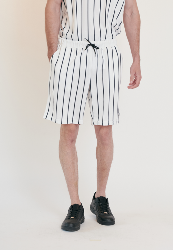 Khaki Bros - Loose Fit Shorts - กางเกงขาสั้น ทรง Loose Fit - KM23T003