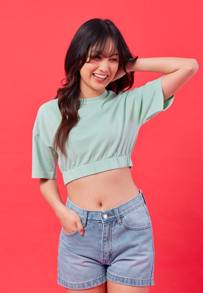 Billings by Khaki Bros. เสื้อยืดคอกลม ทรง Loose Crop fit BL23K005