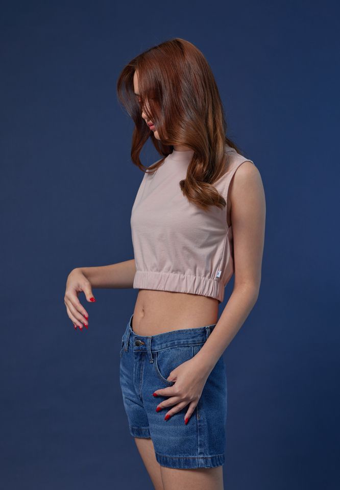 Billings by Khaki Bros. เสื้อยืดคอกลมแขนกุด ทรง Loose Crop fit BL23K007