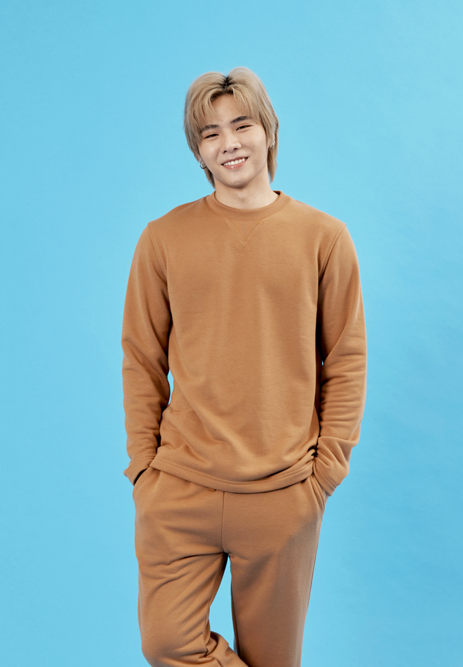 Billings by Khaki Bros. เสื้อยืดคอกลมแขนยาว ทรง Regular fit BM22K008